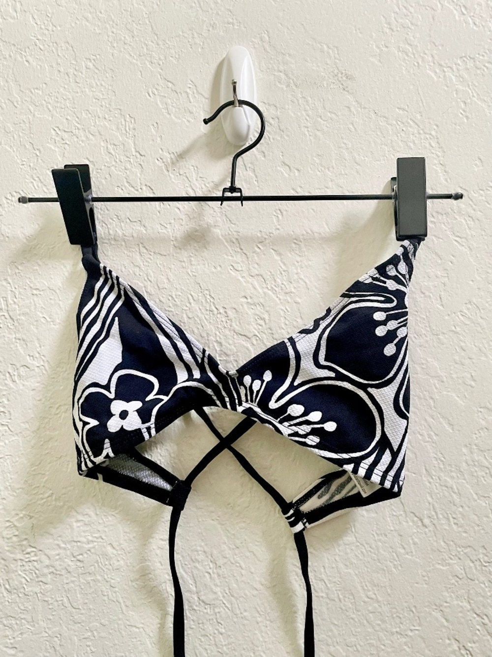Pualani Hawaii Bikini Halter Top + Cross Back - Black & White Floral - Size XS